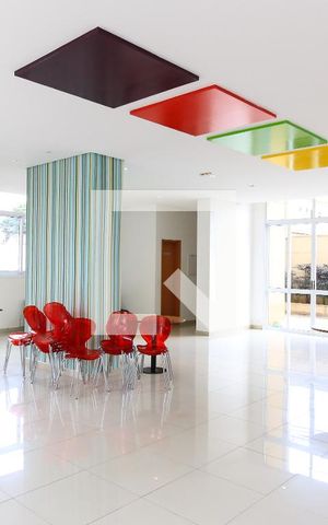 Apartamento para alugar com 70m², 2 quartos e 2 vagasÁrea comum - Salão de festas