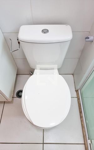 Apartamento para alugar com 70m², 2 quartos e 2 vagasBanheiro da Suíte