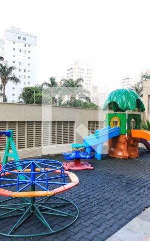 Apartamento para alugar com 70m², 2 quartos e 2 vagasÁrea Comum - Playground