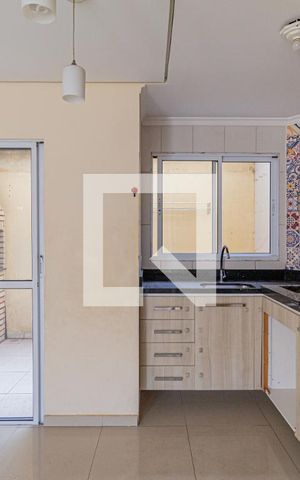 Casa de condomínio à venda com 58m², 2 quartos e 1 vaga Casa de condomínio à venda com 58m², 2 quartos e 1 vagaCozinha