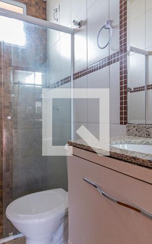 Casa de condomínio à venda com 58m², 2 quartos e 1 vaga Casa de condomínio à venda com 58m², 2 quartos e 1 vagaBanheiro