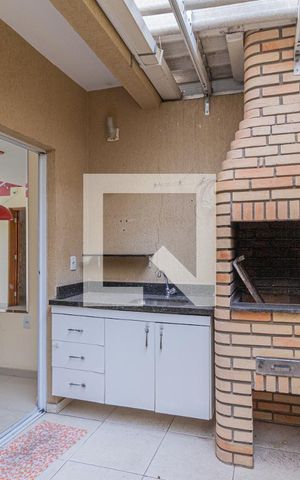 Casa de condomínio à venda com 58m², 2 quartos e 1 vaga Casa de condomínio à venda com 58m², 2 quartos e 1 vagaChurrasqueira