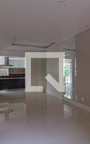Casa de condomínio para alugar com 200m², 3 quartos e 3 vagas Casa de condomínio para alugar com 200m², 3 quartos e 3 vagasSala