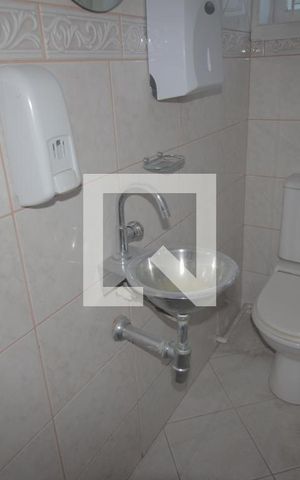 Casa à venda com 260m², 5 quartos e 4 vagasLavabo casa 2
