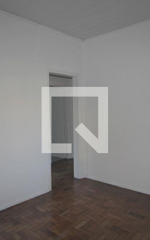 Casa à venda com 260m², 5 quartos e 4 vagasSala