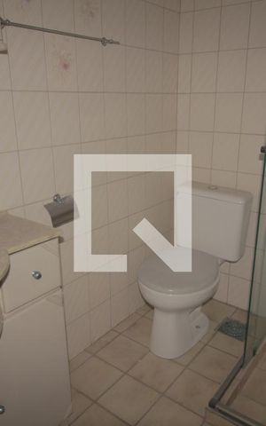 Casa à venda com 260m², 5 quartos e 4 vagasBanheiro 1 casa 2