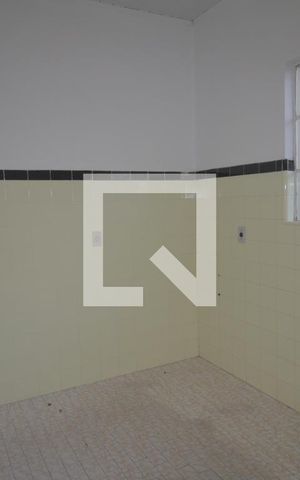 Casa à venda com 260m², 5 quartos e 4 vagasCozinha e Área de Serviço