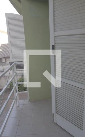 Casa à venda com 260m², 5 quartos e 4 vagasSacada