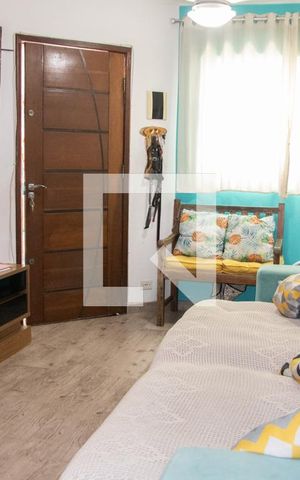 Casa de condomínio à venda com 74m², 2 quartos e 1 vagaSala