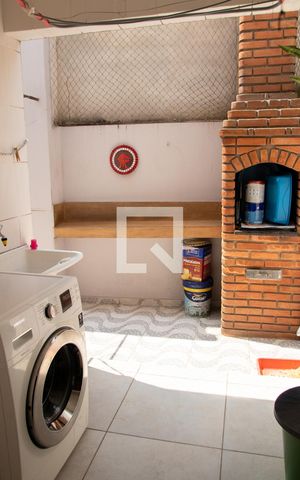 Casa de condomínio à venda com 74m², 2 quartos e 1 vagaÁrea de Serviço