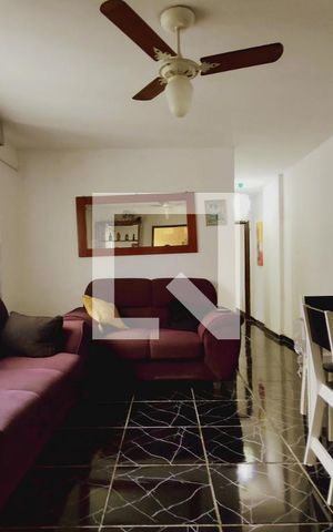 Apartamento à venda com 70m², 2 quartos e 1 vaga Apartamento à venda com 70m², 2 quartos e 1 vagaSala