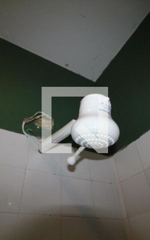 Casa de condomínio à venda com 500m², 4 quartos e 5 vagasEspaço de Hóspedes -Banheiro
