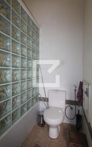 Casa de condomínio à venda com 500m², 4 quartos e 5 vagasBanheiro da Suíte 3