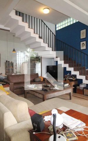 Casa de condomínio à venda com 500m², 4 quartos e 5 vagasSala