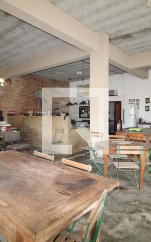 Casa de condomínio à venda com 500m², 4 quartos e 5 vagasÁrea gourmet