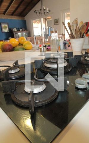 Casa de condomínio à venda com 500m², 4 quartos e 5 vagasCozinha 