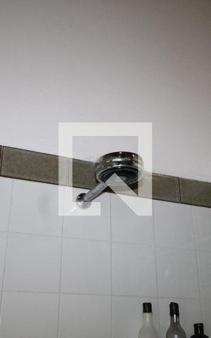 Casa de condomínio à venda com 500m², 4 quartos e 5 vagasBanheiro da Suíte 3