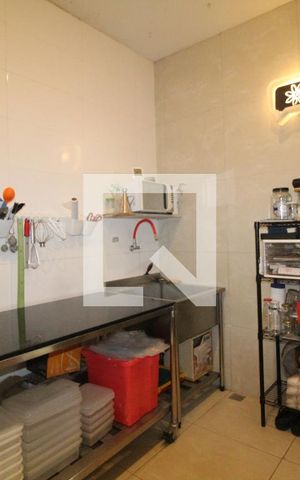 Casa de condomínio à venda com 500m², 4 quartos e 5 vagasÁrea gourmet