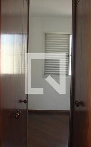 Apartamento à venda com 130m², 3 quartos e 2 vagasCloset da suíte 1