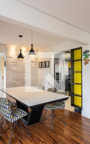 Apartamento para alugar com 126m², 2 quartos e 1 vaga Apartamento para alugar com 126m², 2 quartos e 1 vagaCozinha