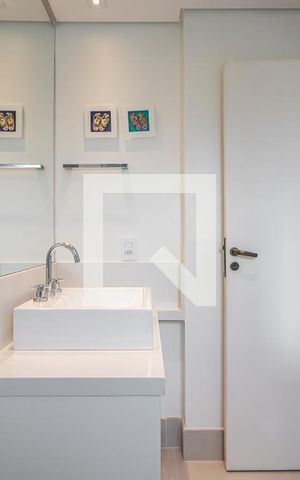 Apartamento para alugar com 126m², 2 quartos e 1 vaga Apartamento para alugar com 126m², 2 quartos e 1 vagaBanheiro da Suíte 2