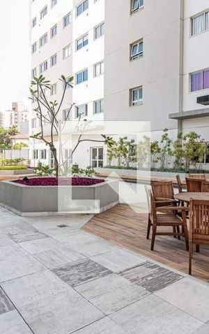 Apartamento à venda com 33m², 2 quartos e sem vagaÁrea comum