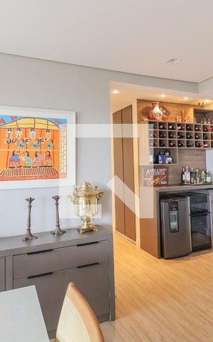 Apartamento à venda com 197m², 3 quartos e 3 vagas Apartamento à venda com 197m², 3 quartos e 3 vagasSala