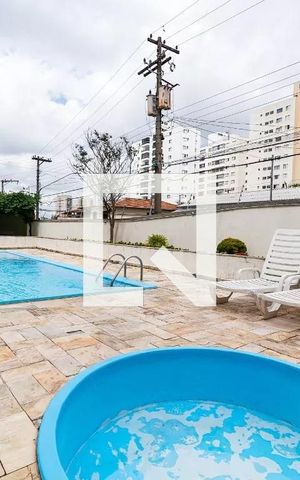 Apartamento à venda com 112m², 3 quartos e 2 vagas Apartamento à venda com 112m², 3 quartos e 2 vagasÁrea comum - Piscina