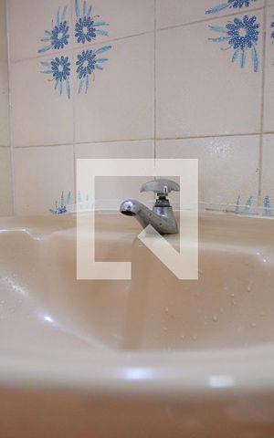 Apartamento à venda com 55m², 2 quartos e sem vagaBanheiro