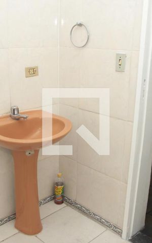 Casa para alugar com 95m², 3 quartos e 1 vagaBanheiro