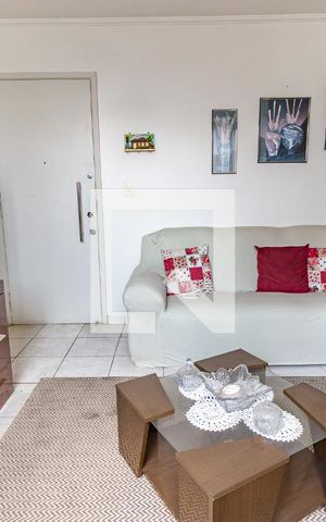 Apartamento à venda com 68m², 2 quartos e 1 vaga Apartamento à venda com 68m², 2 quartos e 1 vagaSala