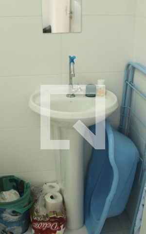 Apartamento à venda com 28m², 1 quarto e sem vagaBanheiro