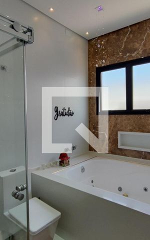 Casa de condomínio à venda com 250m², 3 quartos e 4 vagasBanheiro Suíte