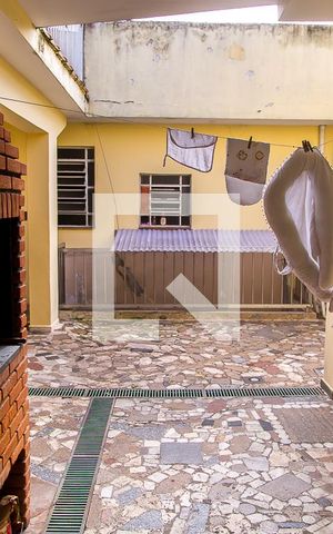 Casa à venda com 100m², 2 quartos e 4 vagas Casa à venda com 100m², 2 quartos e 4 vagasVista do Quarto 2