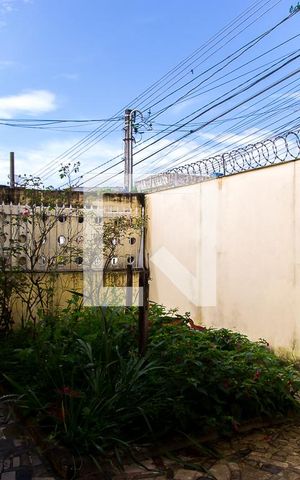 Casa à venda com 100m², 2 quartos e 4 vagas Casa à venda com 100m², 2 quartos e 4 vagasJardim