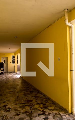 Casa à venda com 100m², 2 quartos e 4 vagas Casa à venda com 100m², 2 quartos e 4 vagasGaragem