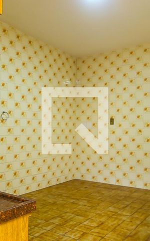 Casa à venda com 100m², 2 quartos e 4 vagas Casa à venda com 100m², 2 quartos e 4 vagasCozinha