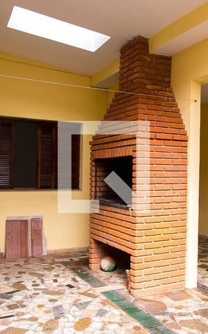 Casa à venda com 100m², 2 quartos e 4 vagas Casa à venda com 100m², 2 quartos e 4 vagasEspaço Gourmet