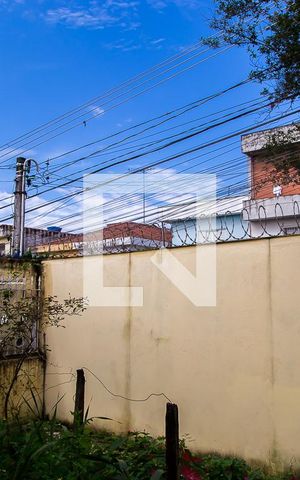 Casa à venda com 100m², 2 quartos e 4 vagas Casa à venda com 100m², 2 quartos e 4 vagasVista do Quarto 1