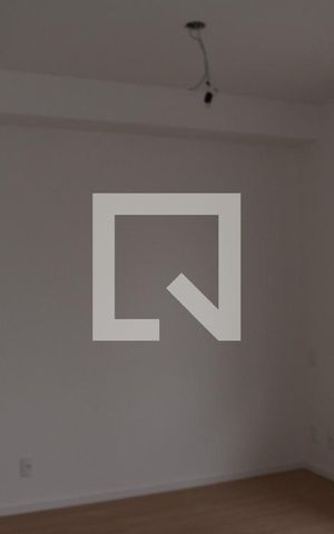 Studio à venda com 30m², 1 quarto e sem vagaSala/Quarto/Cozinha integrados