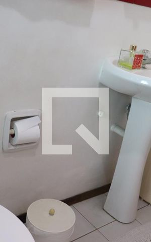 Casa à venda com 113m², 2 quartos e 1 vagaBanheiro
