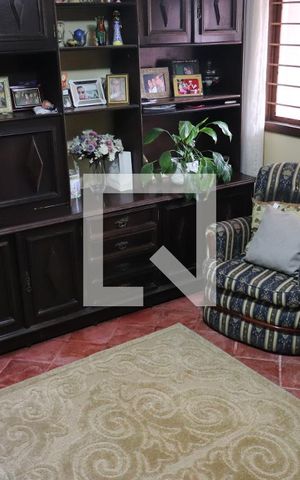Casa à venda com 113m², 2 quartos e 1 vagaSala