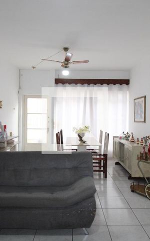 Casa à venda com 500m², 4 quartos e 6 vagasSala  
