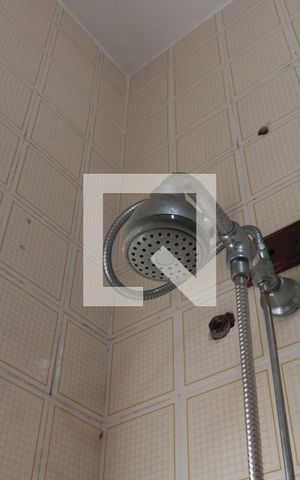 Casa à venda com 500m², 4 quartos e 6 vagasBanheiro