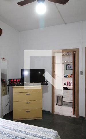 Casa à venda com 500m², 4 quartos e 6 vagasQuarto 1 - Suíte