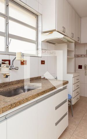 Apartamento à venda com 72m², 2 quartos e 1 vaga Apartamento à venda com 72m², 2 quartos e 1 vagaCozinha