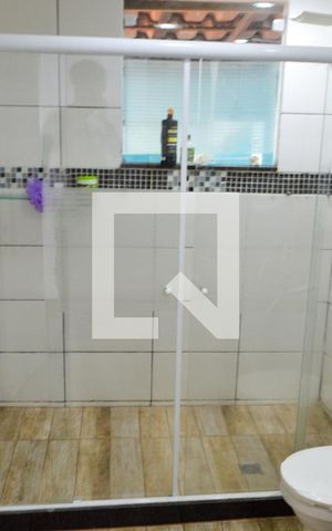 Casa de condomínio à venda com 135m², 3 quartos e 1 vaga Casa de condomínio à venda com 135m², 3 quartos e 1 vaga Banheiro-Casa 1