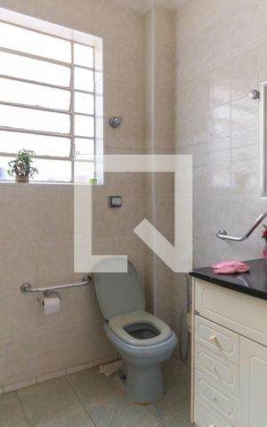 Casa para alugar com 308m², 5 quartos e 10 vagas Casa para alugar com 308m², 5 quartos e 10 vagasBanheiro3