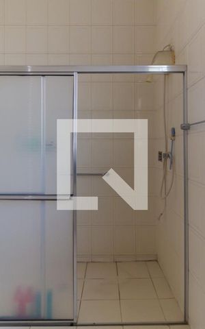 Casa para alugar com 308m², 5 quartos e 10 vagas Casa para alugar com 308m², 5 quartos e 10 vagasBanheiro1