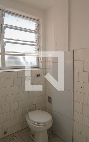 Apartamento para alugar com 47m², 0 quarto e sem vaga Apartamento para alugar com 47m², 0 quarto e sem vagaBanheiro